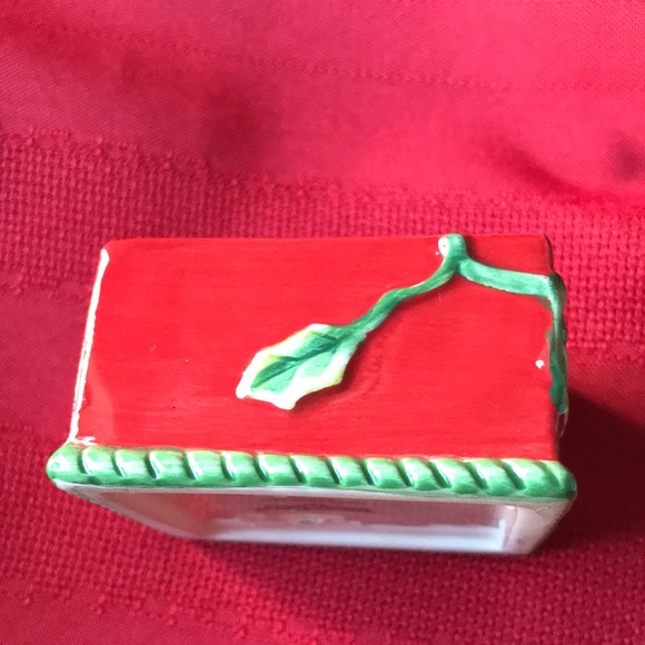 "Remembering Santa" Lidded Box (2.5") - Picture 15 of 15
